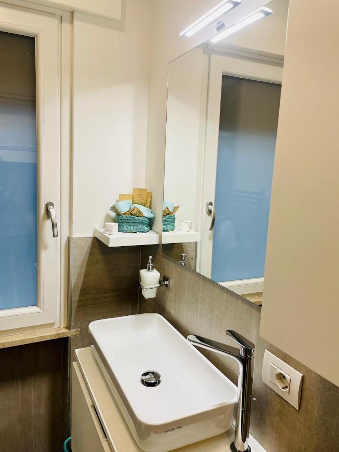 Tiffany Home Verona Luaran gambar