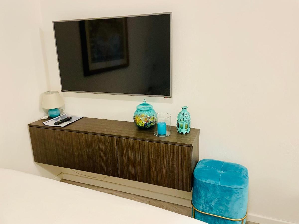 Tiffany Home Verona Luaran gambar